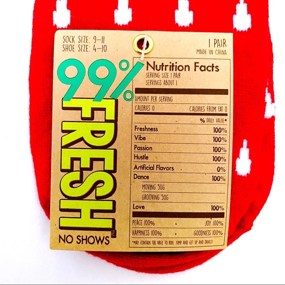 99% Fresh Strawberry Fruit No Show Ankle Socks Womens Novelty Gift - Picture 3 of 3